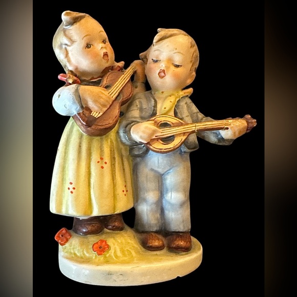 Goebel Other - Goebel Hummel “Happy Days” #150/0 Figurine